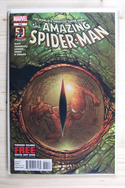 The Amazing Spider-Man #691 (Marvel Comics, 2012), raw comic book in NM 9.4 condition — front cover