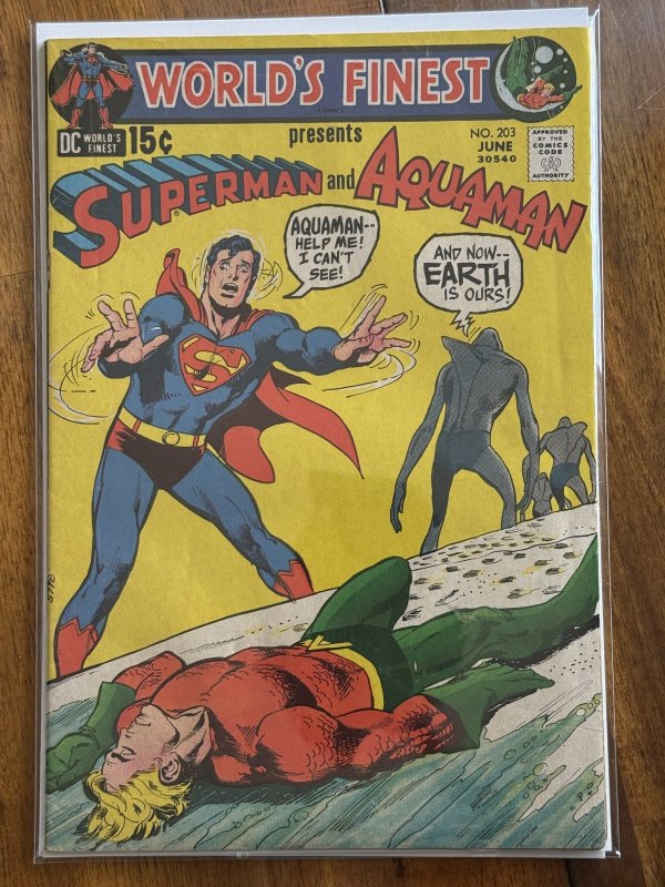 World's Finest #203 (DC Comics, 1971), raw comic book in FN+ 6.5 condition — front cover