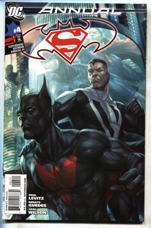 Superman/Batman Annual #4 (DC Comics, 2010), raw comic book in NM- condition — front cover