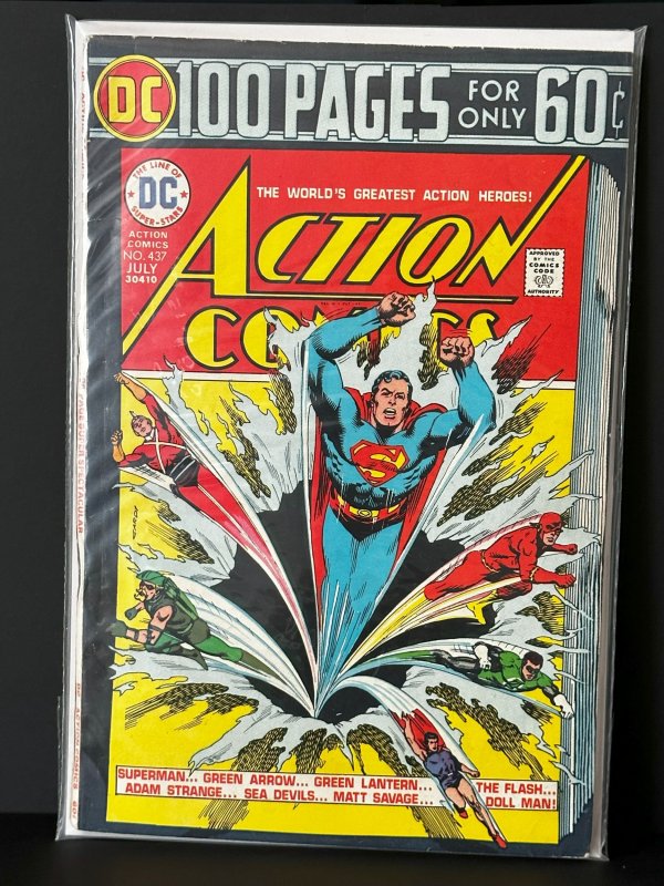 Action Comics #437 (DC Comics, 1974), raw comic book in FN condition — front cover