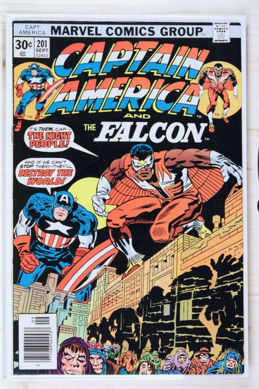 Captain America #201 (Marvel Comics, 1976), raw comic book in VF 8.0 condition — front cover