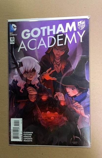 Gotham Academy #10 (2015), raw, ungraded comic book — front cover