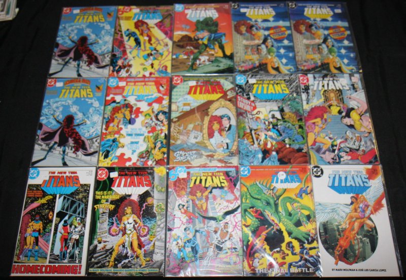 Teen Titans 218 Comic Lot (Fn-Vf) New Titans + Team Titans + More Perez Art (DC Comics), raw comic book in VF condition — front cover
