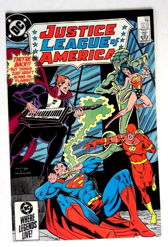 Justice League of America #237 (DC Comics, 1985), raw comic book in NM- condition — front cover