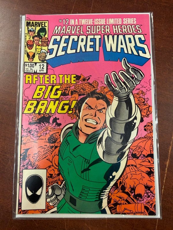 Marvel Super Heroes Secret Wars #12 (Marvel Comics, 1985), raw comic book in VF/NM condition — front cover