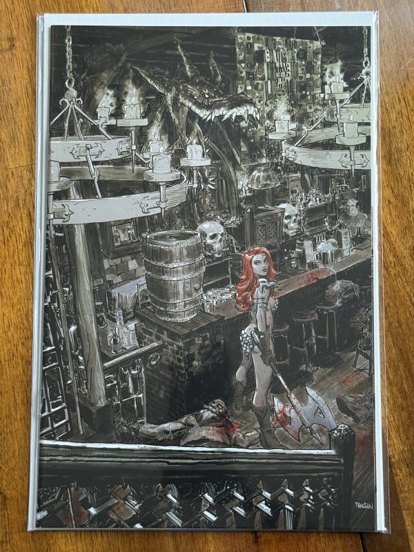 Red Sonja #1 (Dynamite Entertainment, 2019), raw comic book in NM+ 9.6 condition — front cover