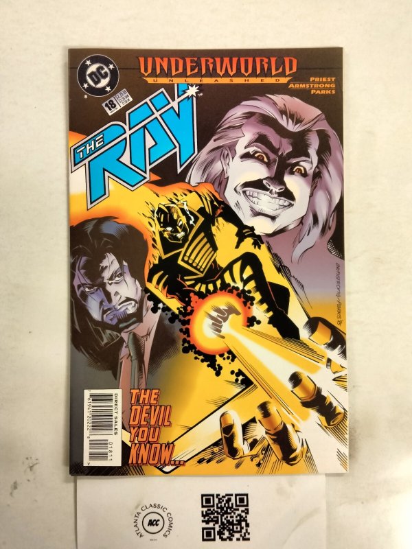 The Ray #18 (DC Comics), raw comic book in NM condition — front cover