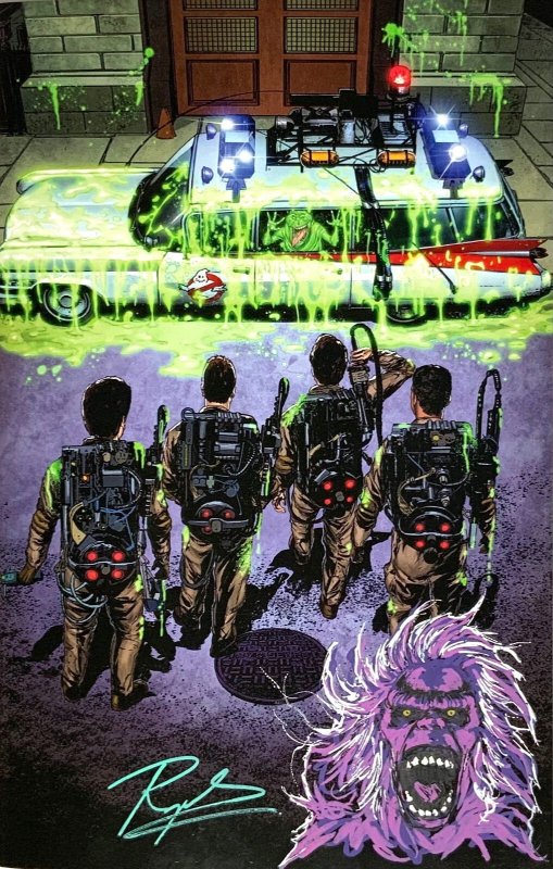 Ghostbusters Female Force Sigourney Weaver NYCC Raymond Gay Virgin Signed/remark, raw, ungraded comic book — front cover