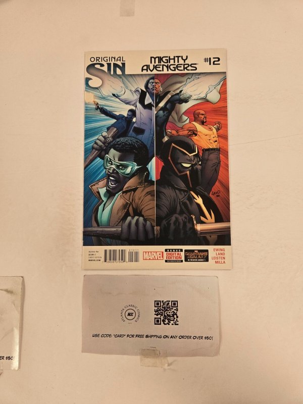 Mighty Avengers #12 (Marvel Comics), raw comic book in NM condition — front cover