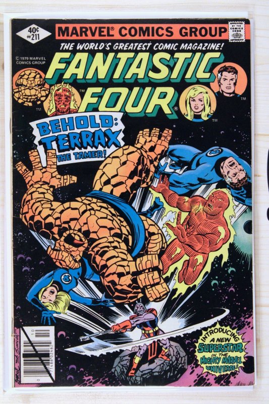 Fantastic Four #211 (Marvel Comics, 1979), raw comic book in FN 6.0 condition — front cover