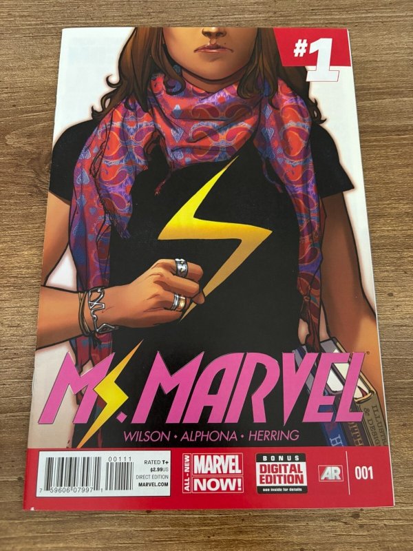 Ms. Marvel #1 (Marvel Comics, 2014), raw comic book in NM condition — front cover