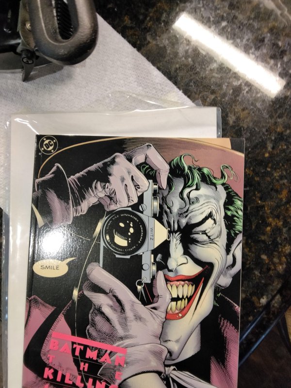 Batman: The Killing Joke (1988) (1988), raw, ungraded comic book — front cover