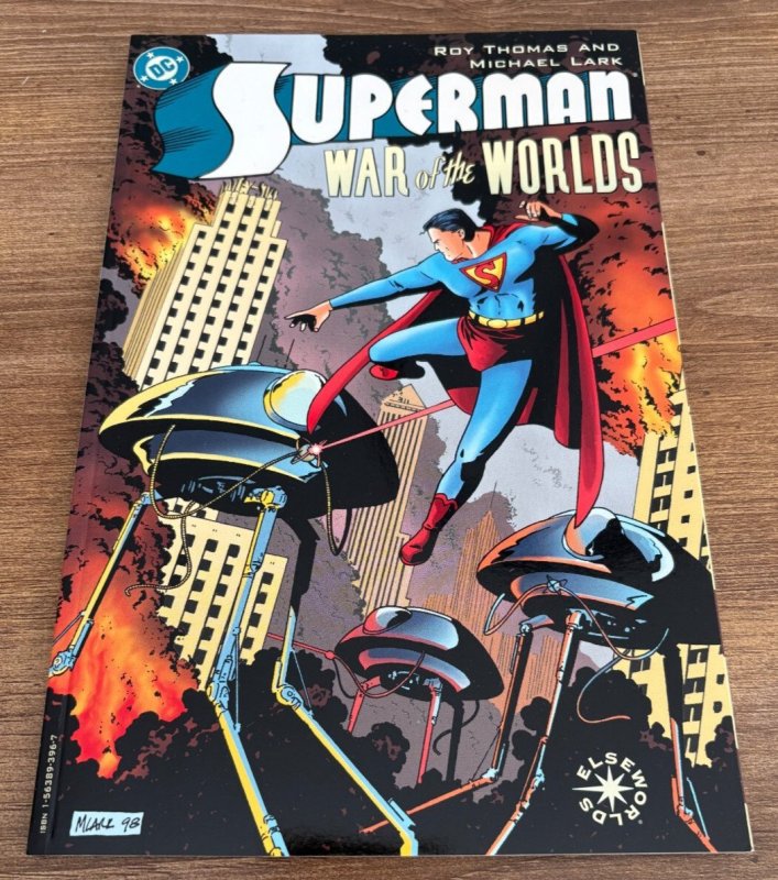 Superman War of the Worlds #1 (DC Comics), raw comic book in NM condition — front cover