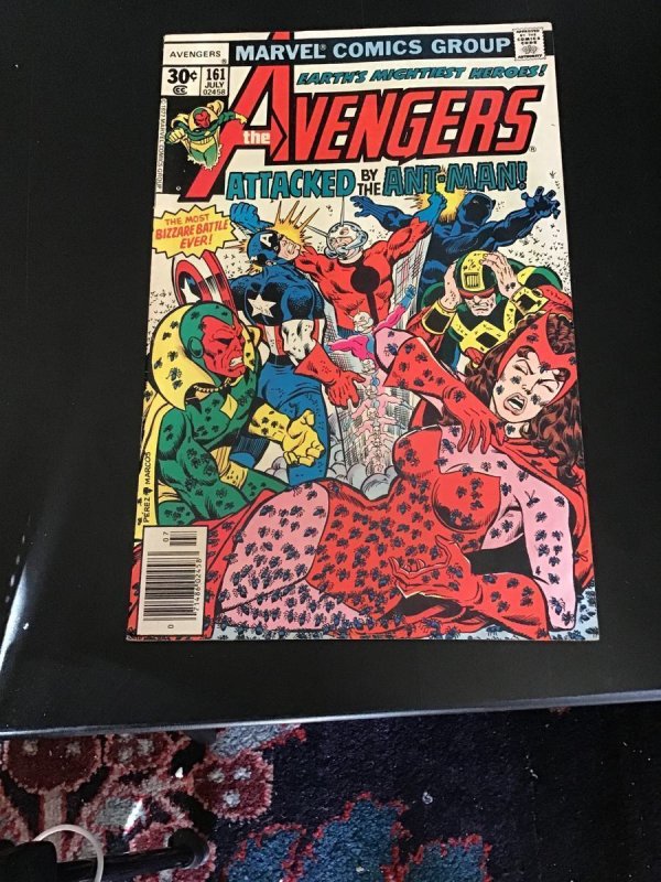 The Avengers #161 (Marvel Comics, 1977), raw comic book in NM- condition — front cover