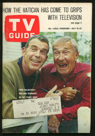 Mag: TV Guide 07/16/1966-William Demarest/s Davis/d Hedison G, raw, ungraded comic book — front cover
