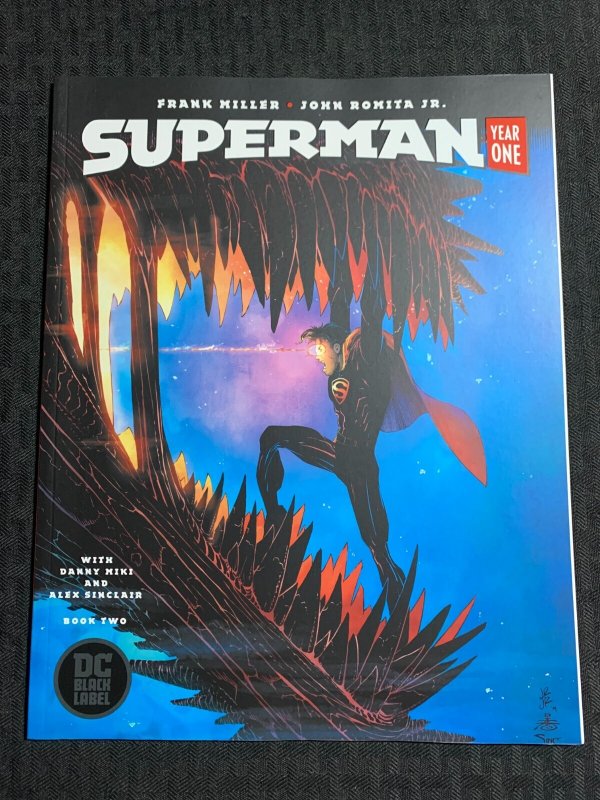 2019 Superman Year One #2 (DC Comics, 2019), raw comic book in VF 8.0 condition — front cover