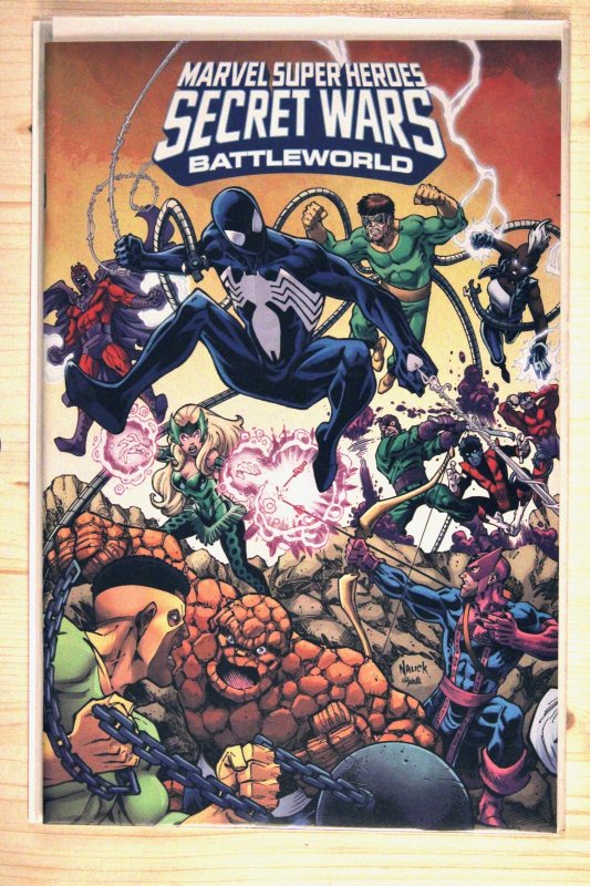 Marvel Super Heroes Secret Wars: Battleworld #1 (Marvel Comics, 2024), raw comic book in NM+ 9.6 condition — front cover