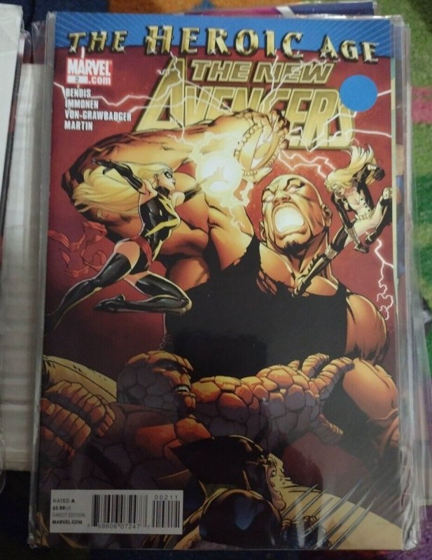 New Avengers #2 (Marvel Comics, 2010), raw, ungraded comic book — front cover