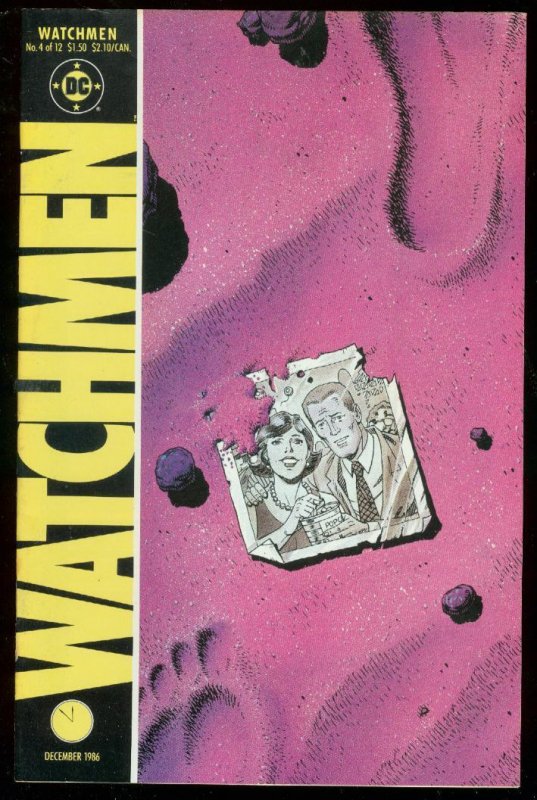 Watchmen #4 (DC Comics, 1986), raw comic book in VF condition — front cover