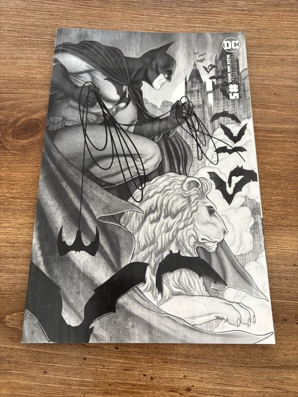 Batman Black & White #5 (DC Comics), raw comic book in NM condition — front cover