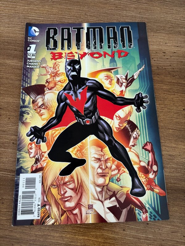 Batman Beyond #1 (DC Comics, 2015), raw comic book in NM condition — front cover