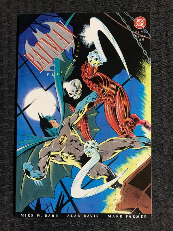 1991 Batman Full Circle SC VF+ 8.5 1st DC Comics / Alan Davis & Mark Farmer (DC Comics, 1991), raw comic book in VF+ 8.5 condition — front cover