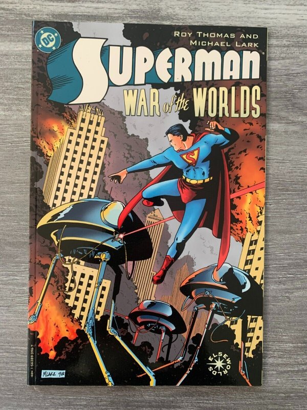 1999 Superman War of the Worlds SC VF 8.0 DC Comics / Michael Lark (DC Comics, 1999), raw comic book in VF 8.0 condition — front cover