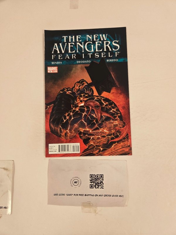 New Avengers #14 (Marvel Comics), raw comic book in NM condition — front cover
