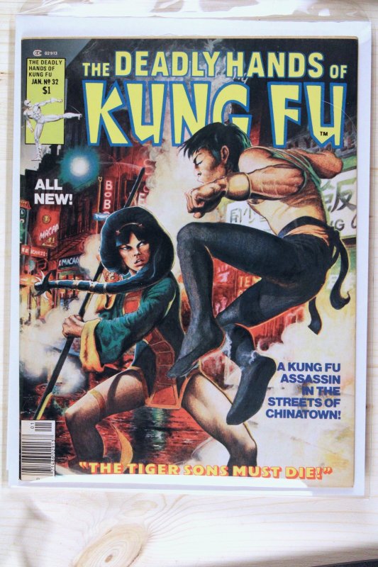 The Deadly Hands of Kung Fu #32 (Marvel Comics, 1977), raw comic book in VF/NM 9.0 condition — front cover