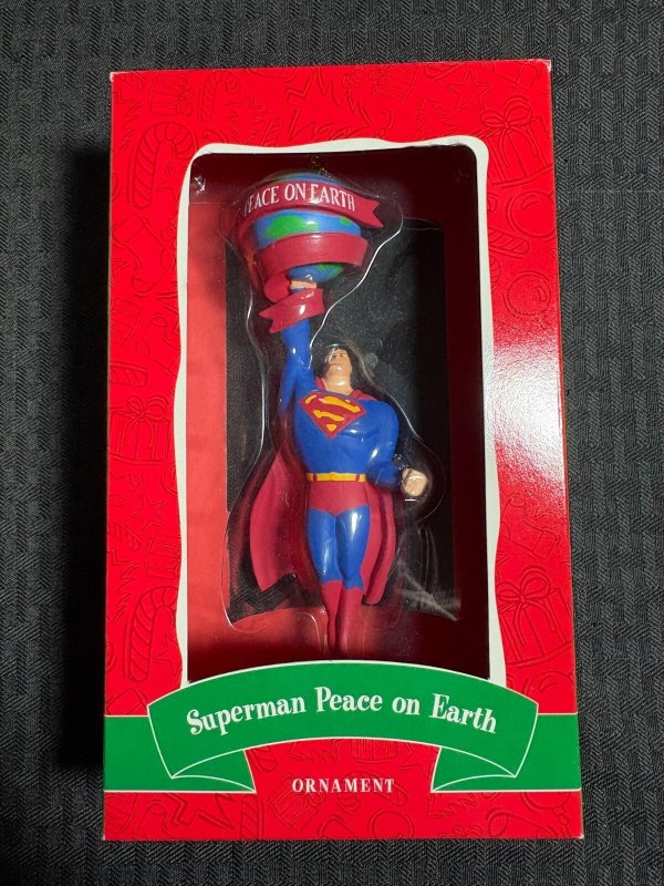 2000 Superman Peace ON Earth Warner Bros. Store Ornament MIB C-7.0 (2000), raw comic book in 7.0 condition — front cover